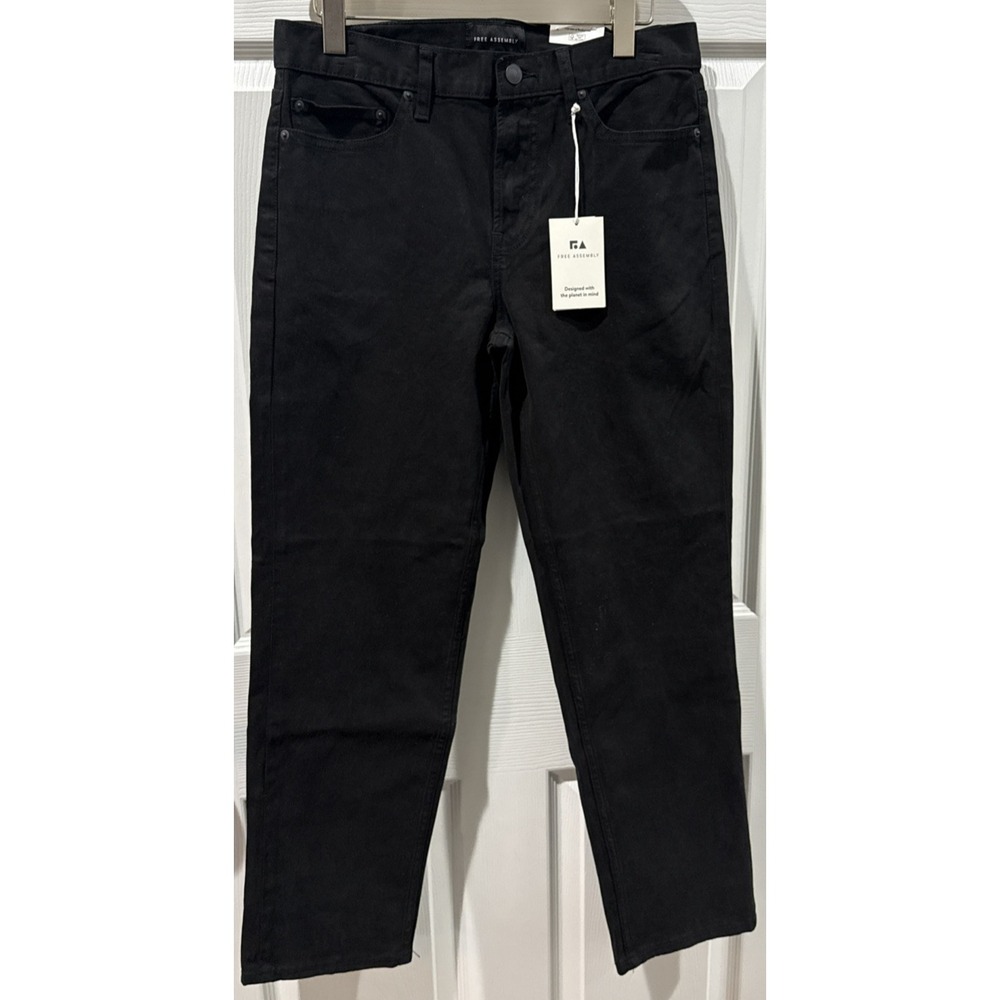 Free Assembly Black Jeans Straight Leg 5 Pocket Modern - New With Tags - Picture 2 of 15